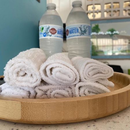 Melrose Beach Apartments Inc بريدج تاون المظهر الخارجي الصورة