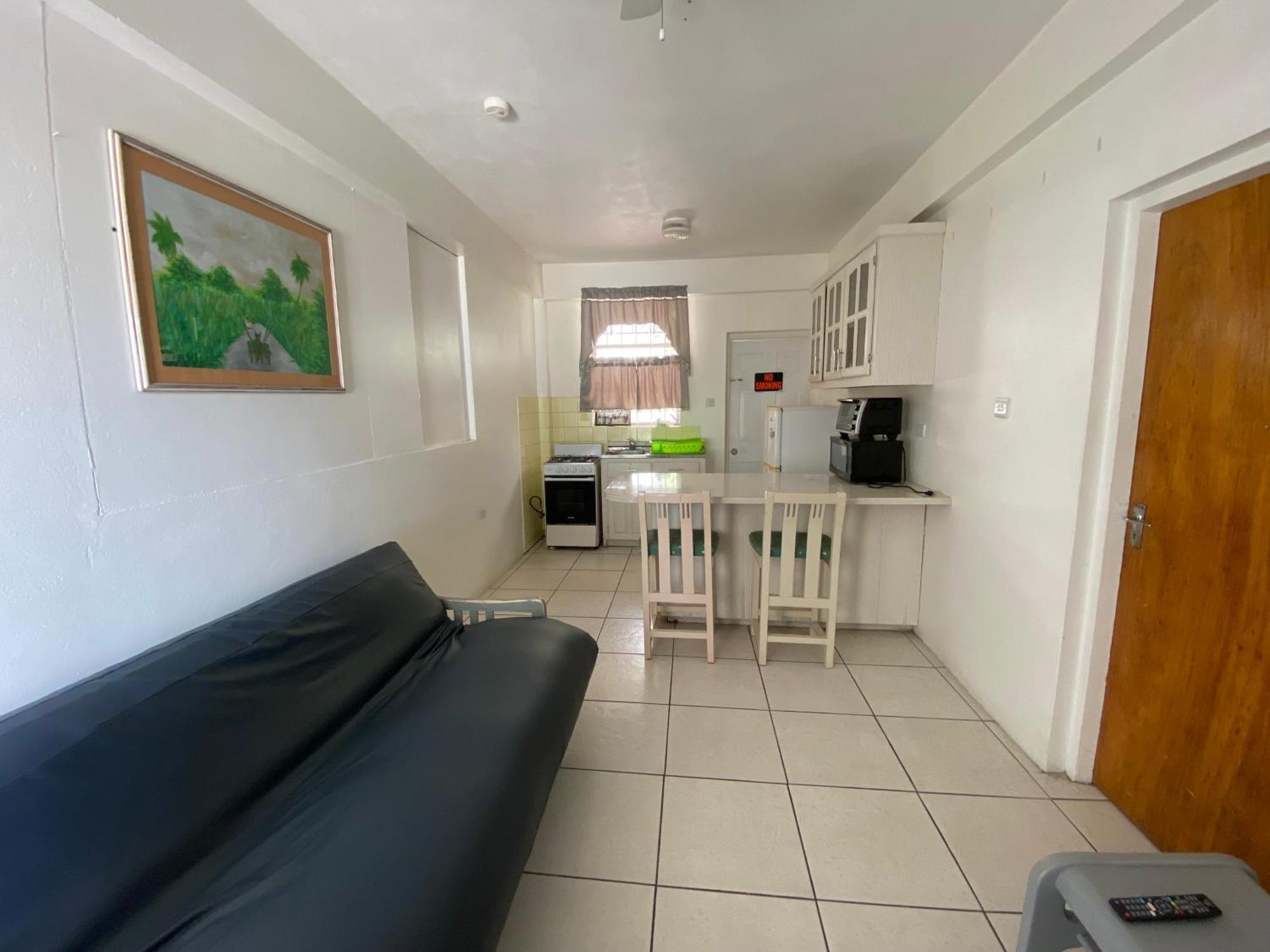 Melrose Beach Apartments Inc بريدج تاون الغرفة الصورة