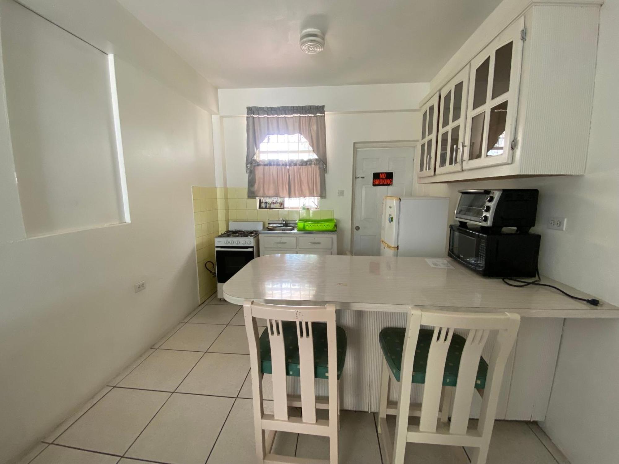 Melrose Beach Apartments Inc بريدج تاون الغرفة الصورة
