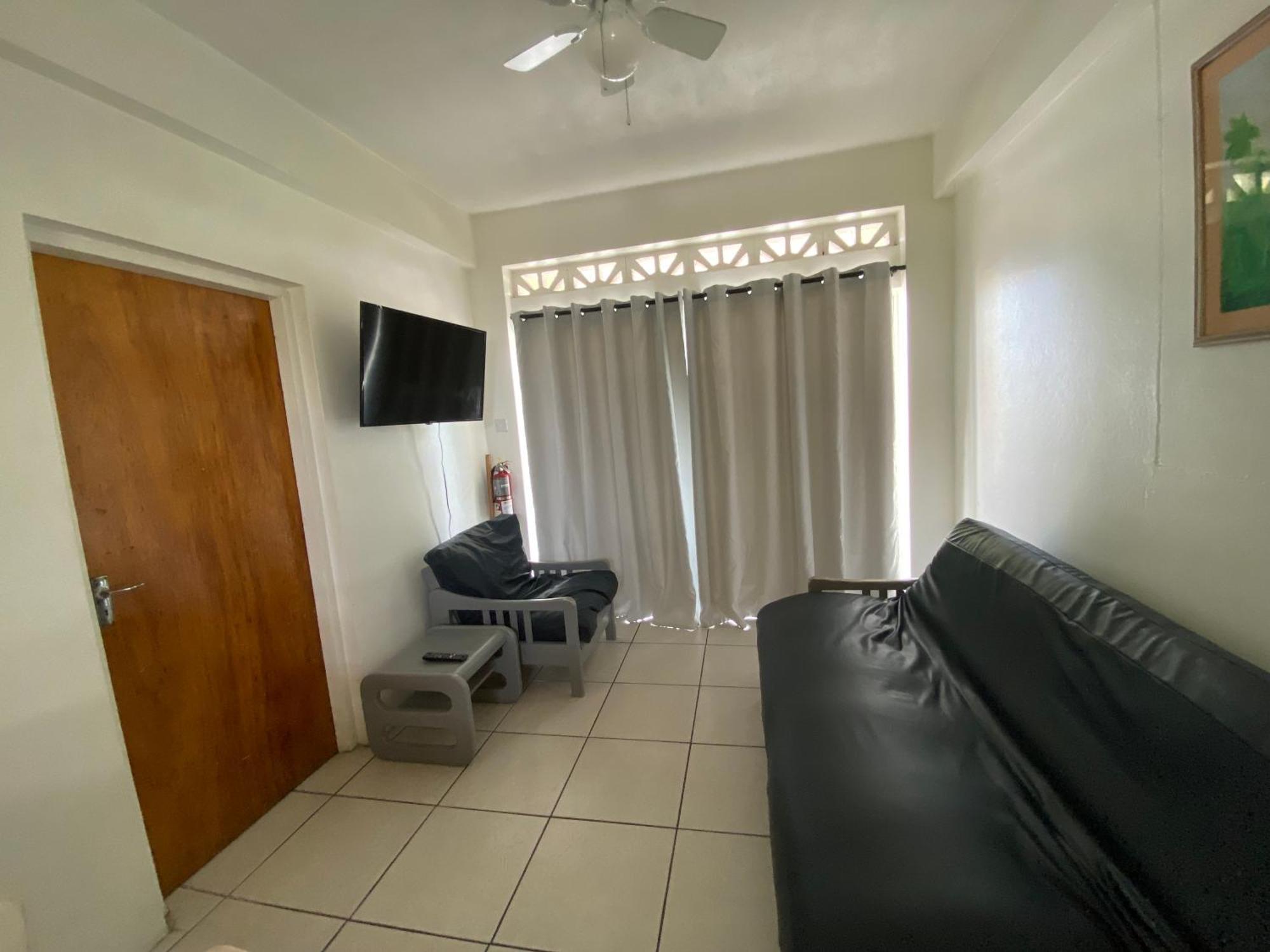 Melrose Beach Apartments Inc بريدج تاون الغرفة الصورة
